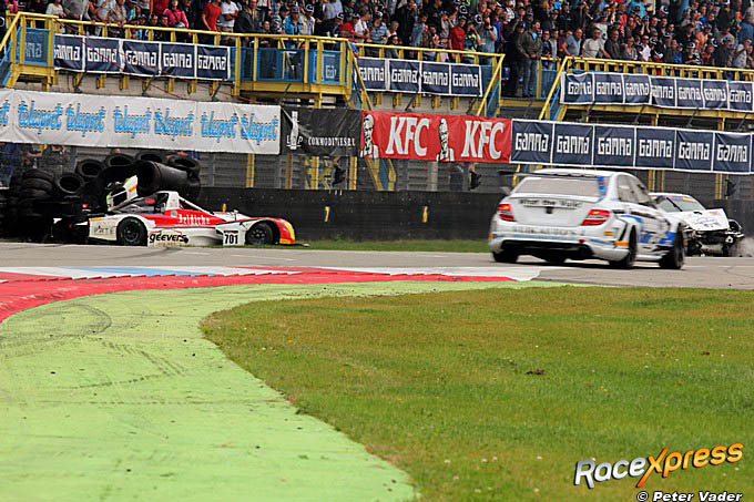 Assen crash
